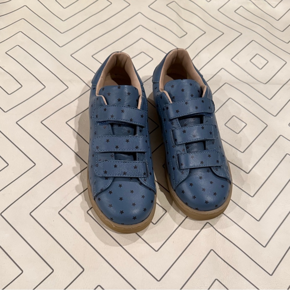 NWT Bonton Star Velcro Strap Sneakers